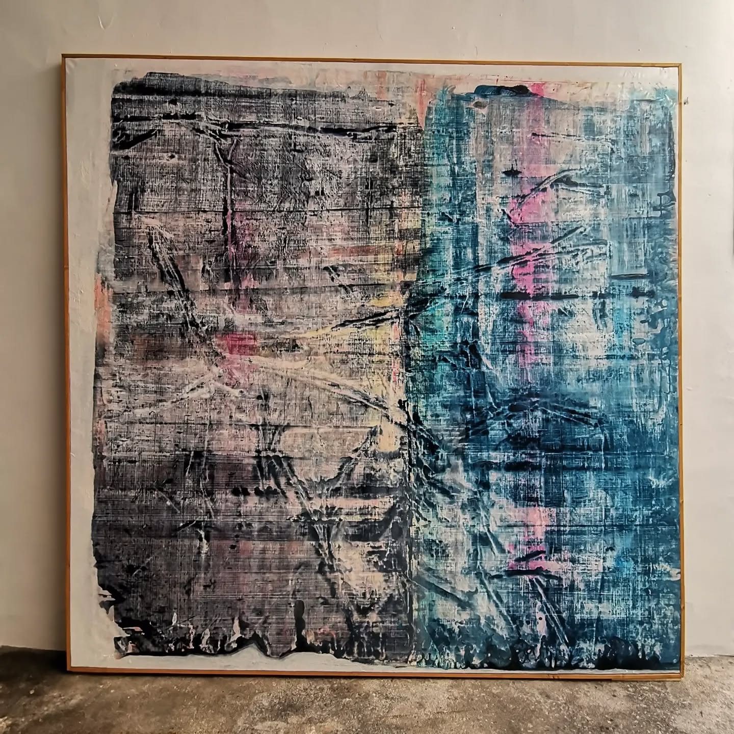 Tricromiav047 acrylic on canvas 200x200x5cm 2022
#filibertosiscar
#arte
#art
#artecontemporaneo
#contemporaniart
#artgallery
#artcurators #coleccionistasdearte #spanishartist #artcollector #artist #objectart #exhibition #exposicion #abstractart #colors #artoninstagram