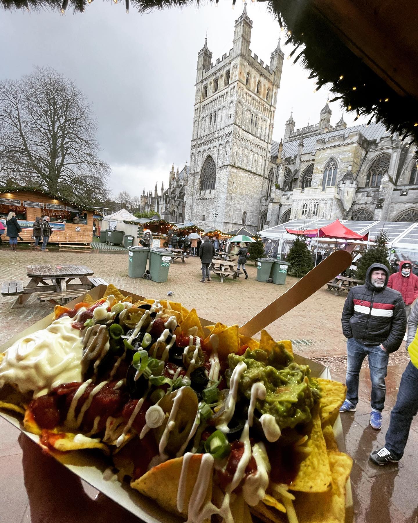 Day 14 at @exexmasmarket - December is here and our winter-warming nachos have been flying out!! @nachos @jalapenos @olives @vegchili @thatsnachoburrito