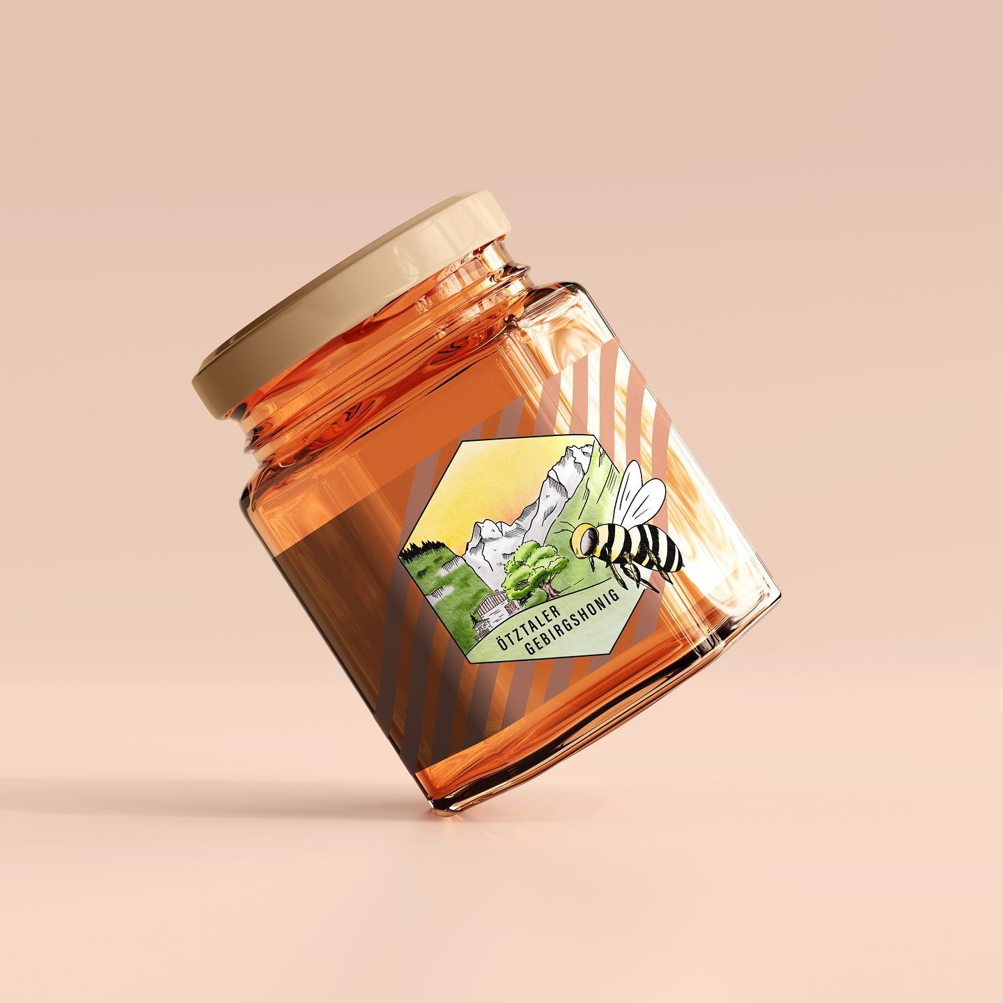 Product label design // honey from a small farm in Austria 🐝 The client wanted a hand drawn / aquarell look with their mountains as motive ✨
.
.
.
#graphicdesign #labledesign #packaging #honey #drawing #aquarell #painting #procreate #illustrator #bee #mointains #farm #sunrise #nature #austria #designstudio #designinspiration #designideas #designlovers
