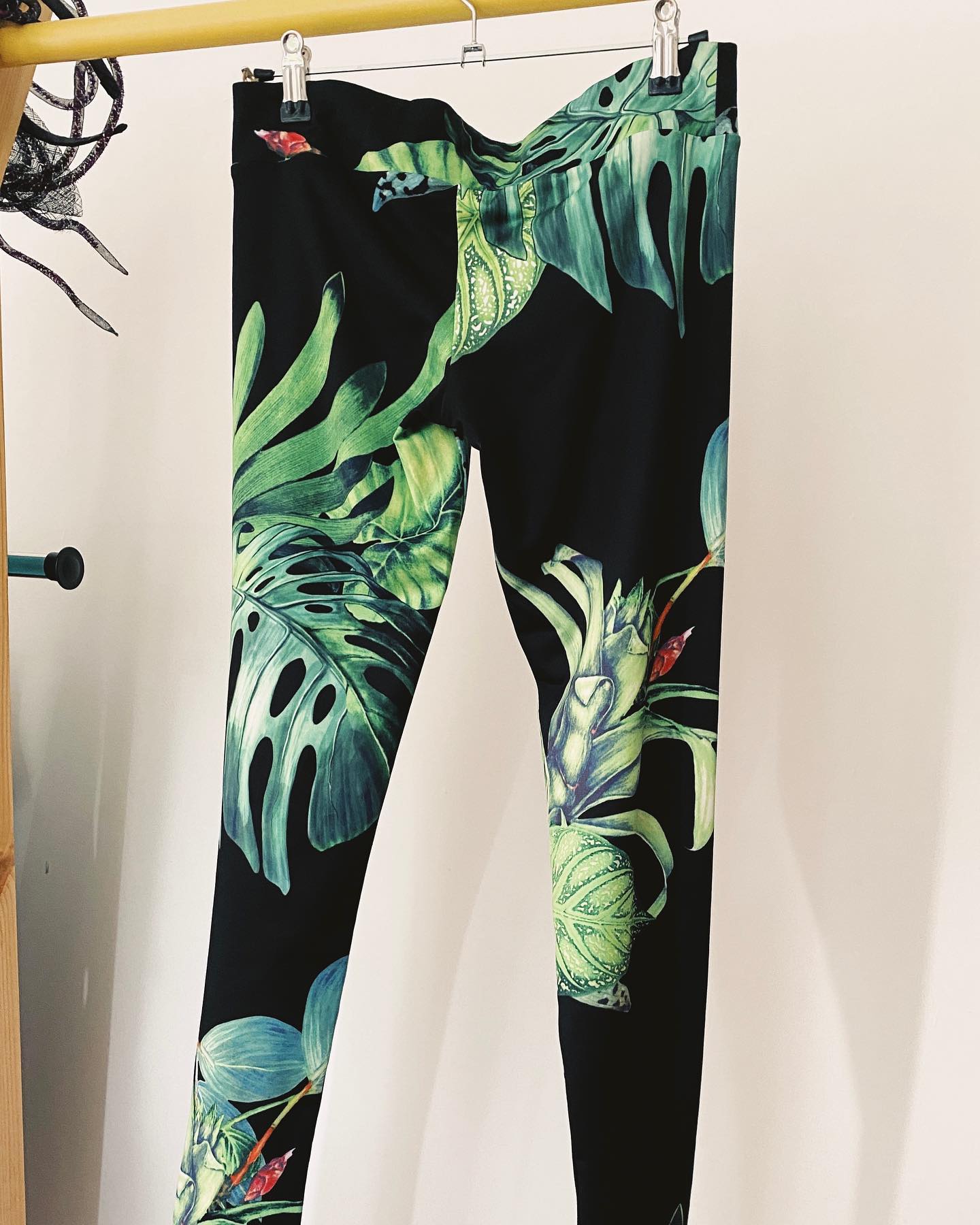 🌿Pants printed with leggings