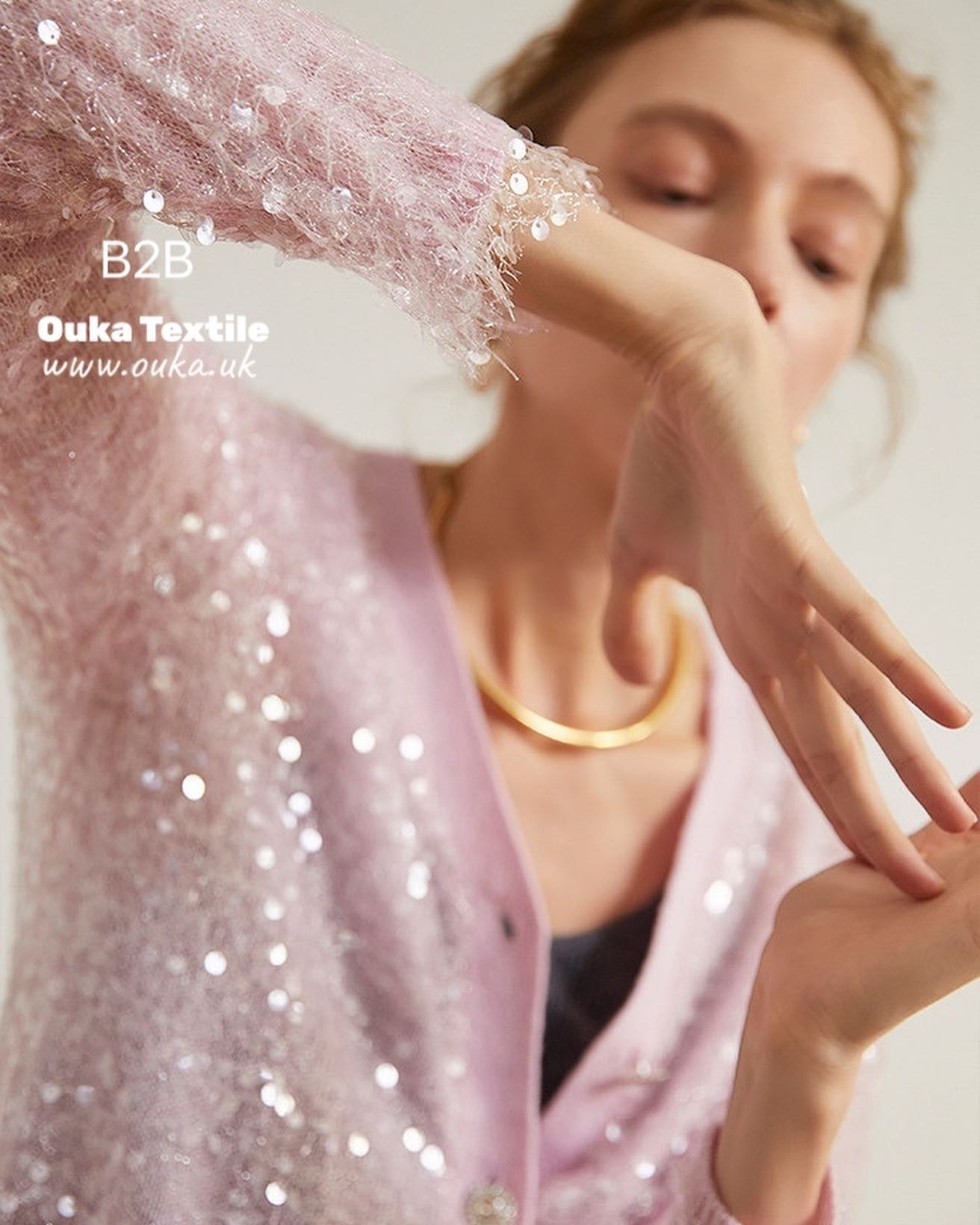 ✨ Special yarn cardigan✨
45.5% Nylon 41.1% Acrylic 8.6% Wool 4.8% Mohair
MOQ 100
#oukalondon