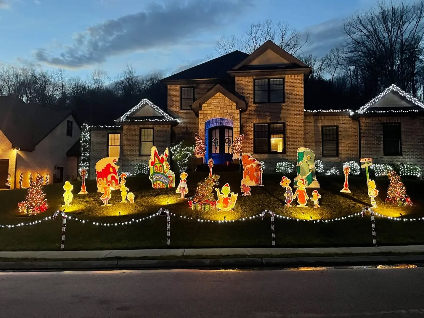 "If you build it, they will come." This is the understatement of the year in The Canyons. We have had the privilege of building several custom homes who are joyfully participating in one of the most popular Christmas light displays in the city - "Whoville". The entire street is involved and the Christmas spirit is real. We knew we had the BEST customers, but this makes us extra grateful for everyone who is giving back to our community and putting smiles on the faces of all who make the drive. The attraction is free, the entire neighborhood is decorated beautifully and even the Grinch himself has been spotted on the street.
Don't miss it! 💚❤🎄
#welcometowhoville
#jontotherowconstruction
#customhome
#customhomebuilder