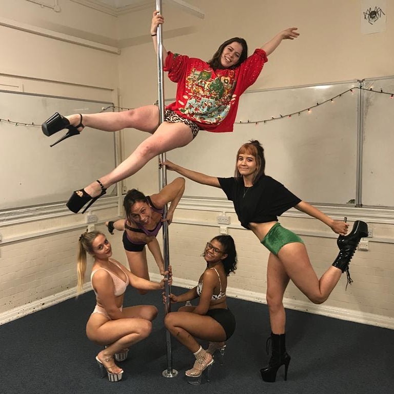 Updates to this weeks classes!
Hey everyone! Due to low sign-ups in this last week before Christmas, we are combining our Beginners & Lower Intermediates classes. The Beginners class on Wednesday has been cancelled, so if you’d like to come to a Beginners & Lower Intermediates we have the 6.30-7.30pm class on Tuesday 🥰🌲❄️
Advanced will run as usual on Wednesday.
Also, don’t forget it’s out last Killer Heels of the year on Tuesday! Bookings as usual at:
www.geminipolestudio.co.uk
Thanks everyone! 💪🏻💕