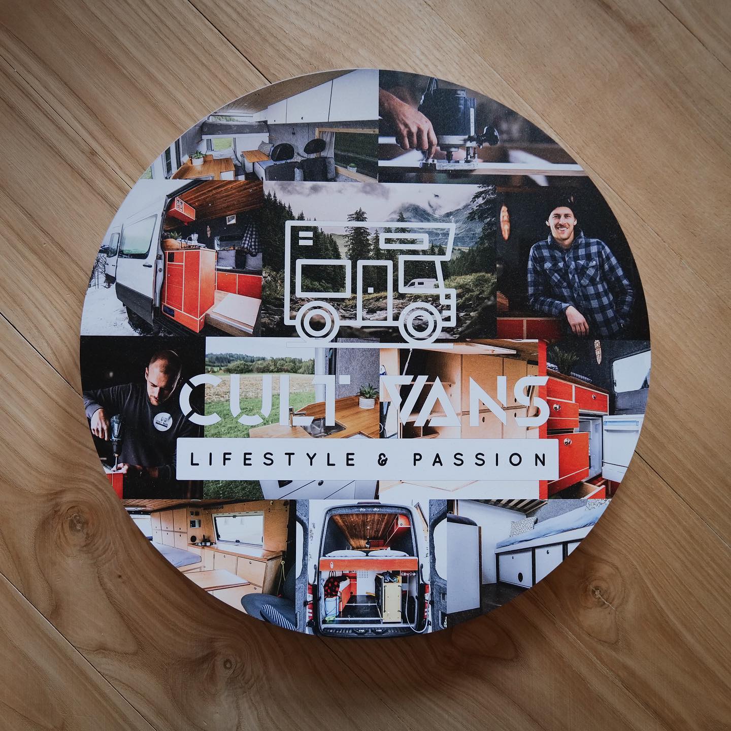 ONE YEAR CULTVANS!🥳
Das erste Jahr ist vorbei. Ich kann und darf auf ein erfolgreiches erstes Geschäftsjahr zurückblicken.😃
Vielen Dank für all die schönen Kontakte und Begegnungen, die spannenden und herausfordernden Aufträge, die ich für euch erledigen durfte. Vielen Dank für euer Vertrauen!❤️
Wish you all the best for the next year!🍻
thanks @andographie for this amazing gift!😘
#oneyear #company #cultvans #happy #happynewyear #thankyou #thankful #work #build #camper #campervan #campervans #vanlife #adveture