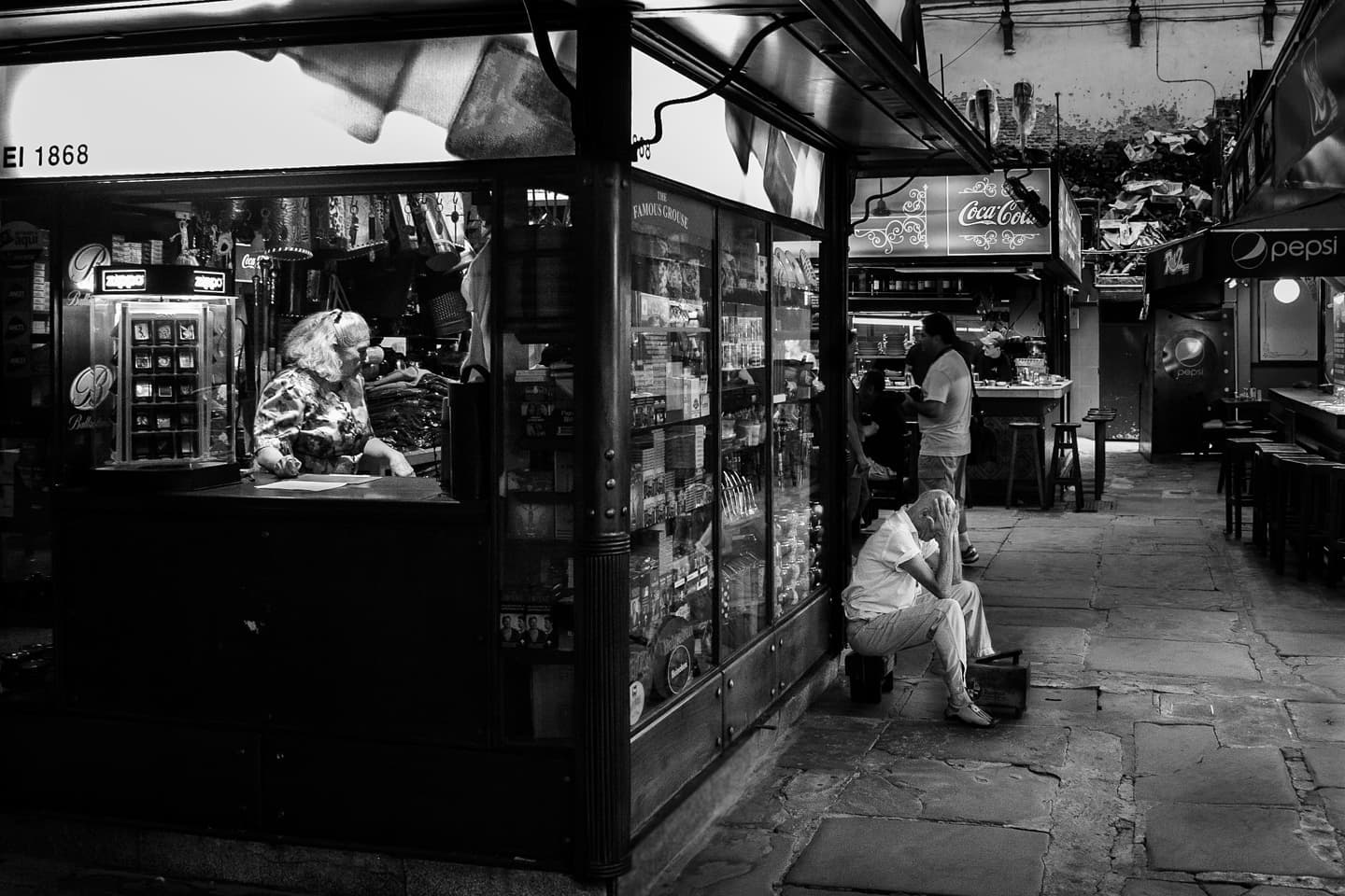En enero sale archivo, está de 2014 en el mercado del puerto de Montevideo.
En @rarible para quien sabe 😉