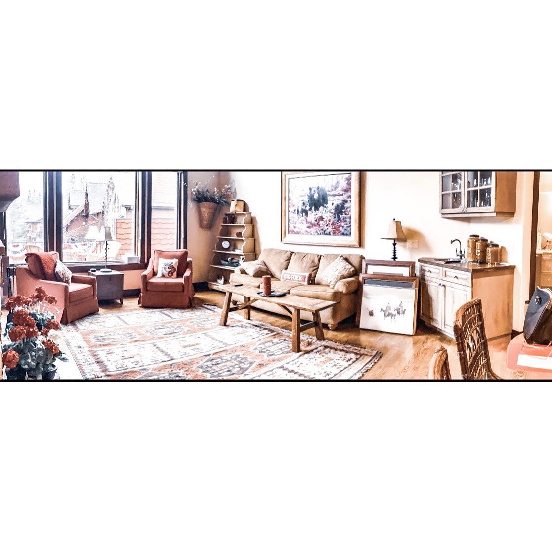 Do you love the before ➪ after here as much as we do?
#interiordesign #renewedspace #findyourbalance #moderninthemaking #havesomefun #interiorupdate #interiordecor #strongholddesign #flatheadliving #bigforkmontana #swanriverviews #bigforkinteriordesign #flatheadvalleyinteriordesign