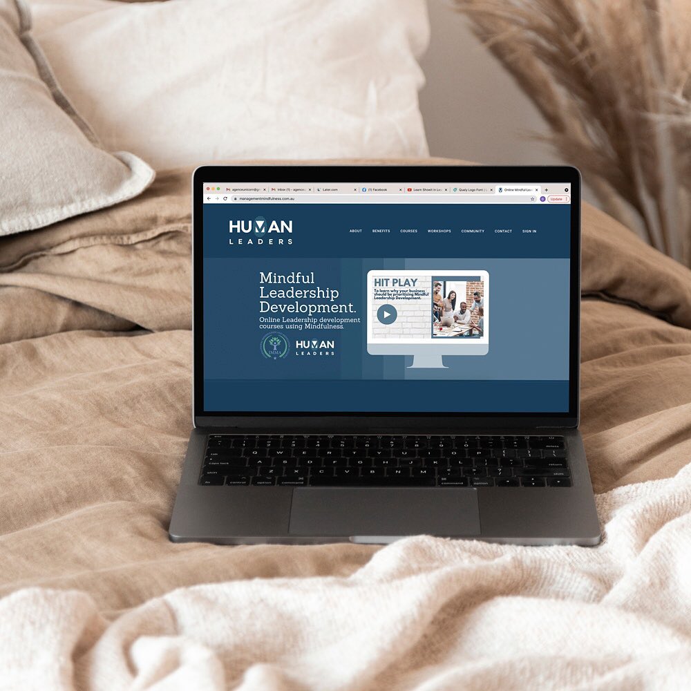 Je vous présente aujourd’hui le logo que j’ai réalisé pour Human Leaders, une plateforme que mon amie Alexis a créer avec un ensemble de cours et de workshop en ligne sur la pleine conscience et le leadership au travail.
C’est en anglais, mais je vous invite à aller faire un petit tour sur son Instagram si cela vous intéresse 🙂
#imagedemarque #identitévisuelle #entreprisefrancaise #createurfrancais
#createur #createurbijoux #artisanfrancais #marquefrancaise #marque #logodesign #logo #stratégiedemarque #webdesign #e-commerce #boutiqueenligne #boutiqueenfant #fabriqueenfrance