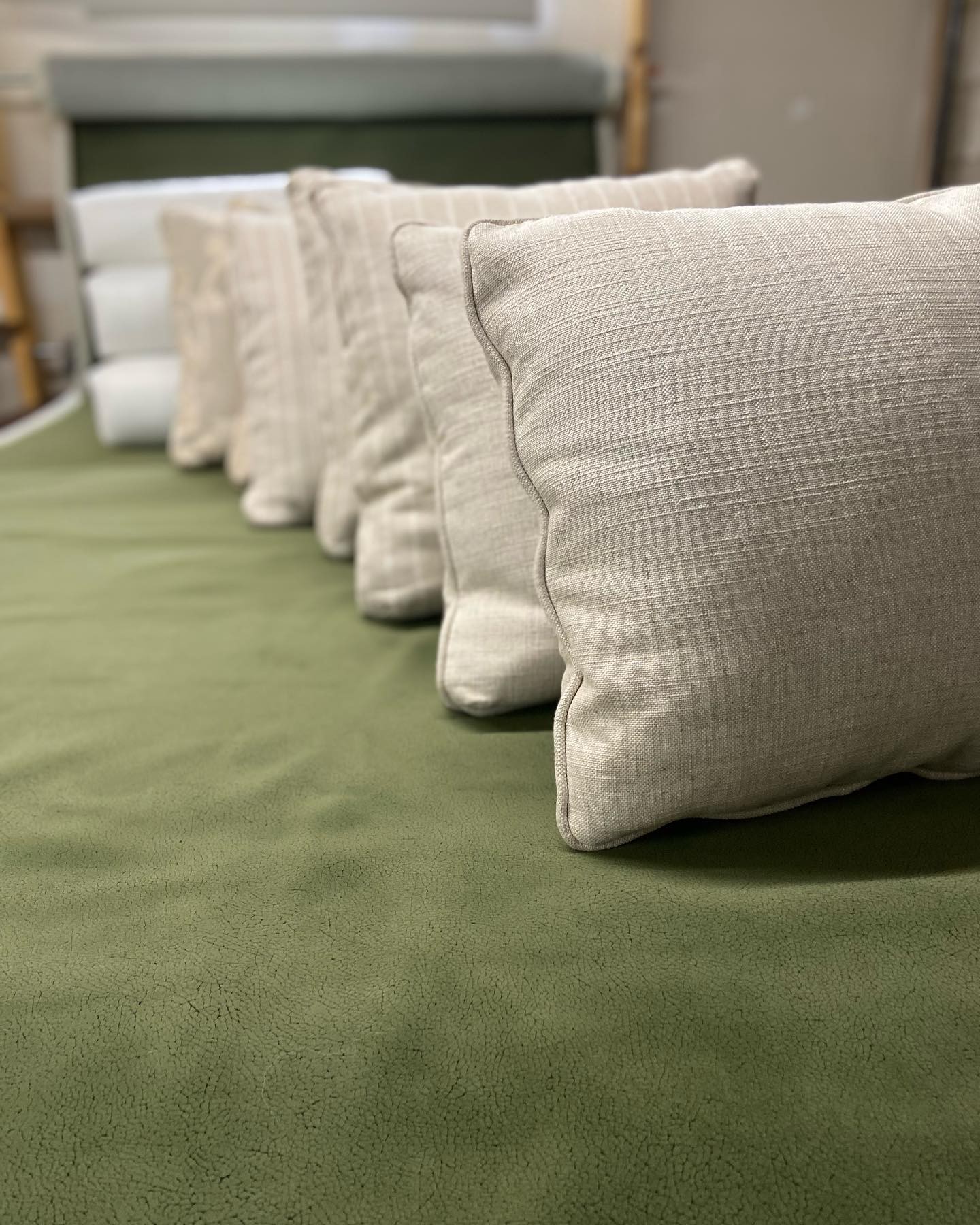 Just a little cushion and pillow refresh for our client. We do a lot of seat foam replacement. Not every sofa or chair needs to be reupholstered. Oftentimes the seat foam compresses and wears out before the upholstery does.
#upholstery
#614