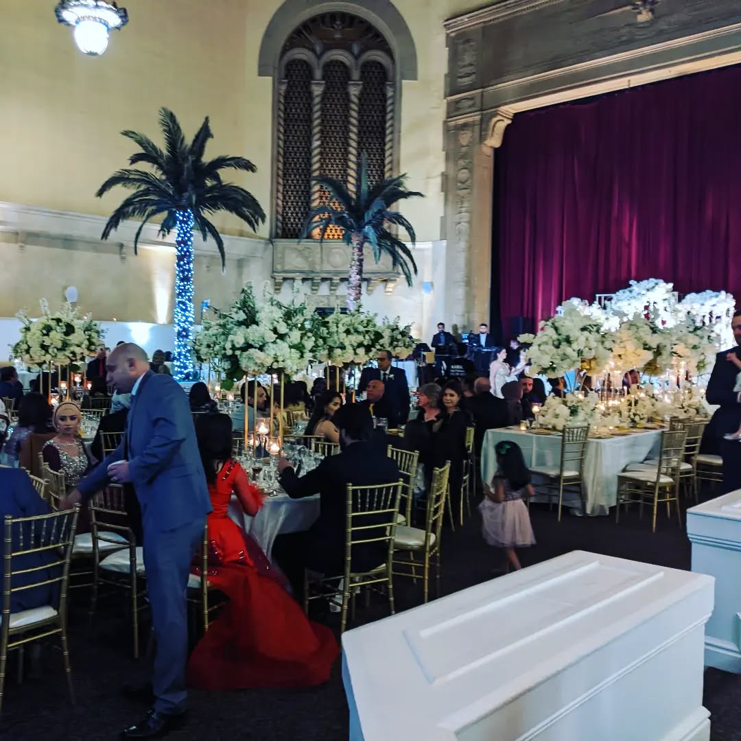 A magical night for #ahestabero, always love being a part of these lavish Afghani celebrations! Food, dancing, and all the fanciest fancies.