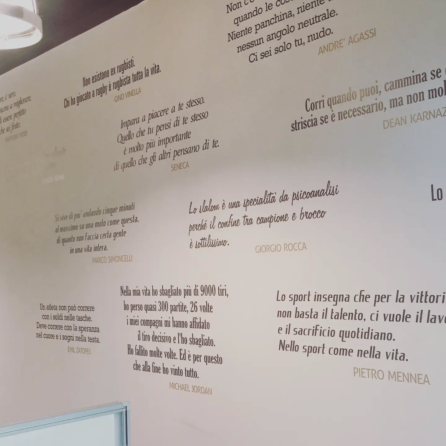 Cliente: @focus.fit.centro
.
Lavoro: Scritte murali adesive
.
Materiale: pellicola pvc 3M
.
#pubblicità
#marketing
#adesivi
#scrittesuimuri
#graphic
#graphicdesign
#fitness
#vicenza