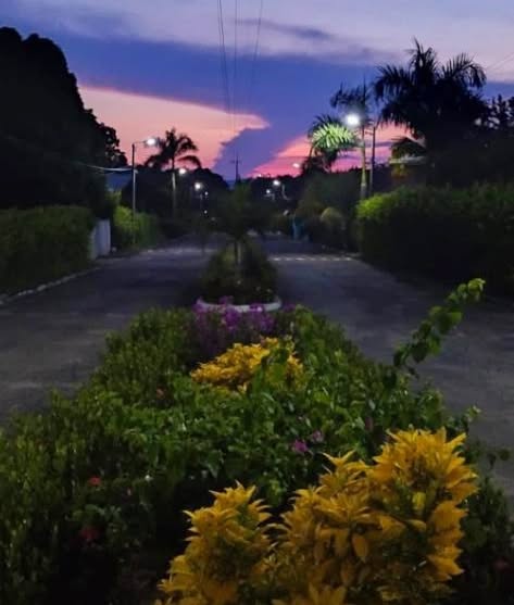 🥰¿Que tal este atardecer?, es hermoso, ese color en el cielo, está: 😍.
👉En temporada baja tenemos precios desde $90.000 pesos la noche para 6 personas.
🔥Ese precio es de locos. 😉
🌻Reservas al 3145973094 o en www.casa.muner.com.co
.
#felicidad #atardecer #casamuner #muner #melgar #temporadabaja #sky #sunset
