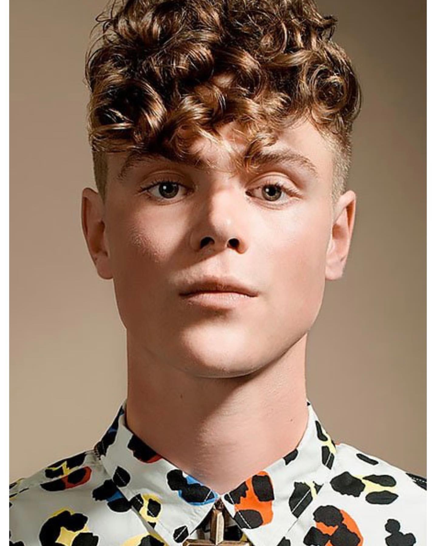 🚨TREND ALERT🚨
Modern Mens Perms!!
Look at our amazing stylist @reflections.of.perfection perm on pic 3 she is open for appointments call the salon!
.
.
.
#mensperm #menspermstyle #menstyle #billingsmthair #trendinghairstyles