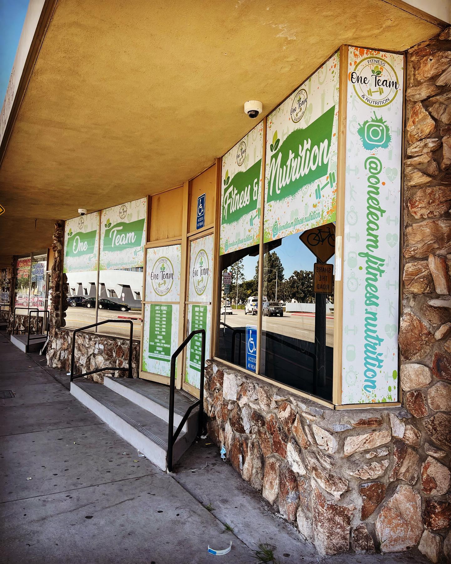 Perforated window decals for our friends @oneteam.fitness.nutrition , we took care of the logo, design and installation, get yours today, dm to get an appointment #perforateddecal #windowdecal #graphicdesign