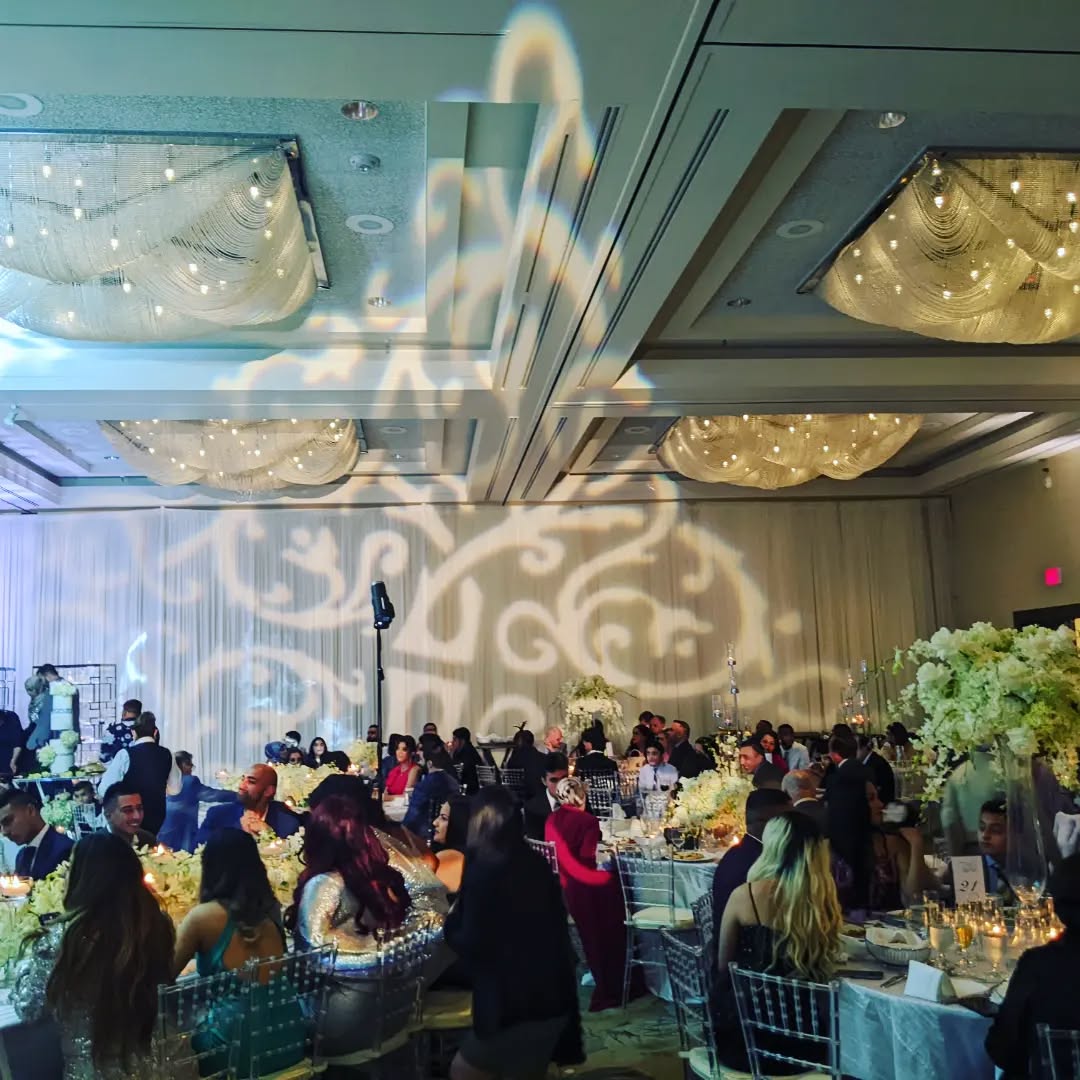 Another vibrant wedding! Lucky to play #ahestabero for the entrance of the beautiful couple, plus a custom playlist of some of their favorite songs.