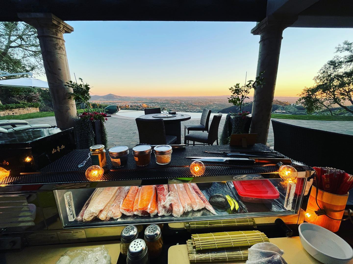 Workspace 😊🔪🍣👌
#catering
#sandiego
#sushi
A few images from a recent Gig .