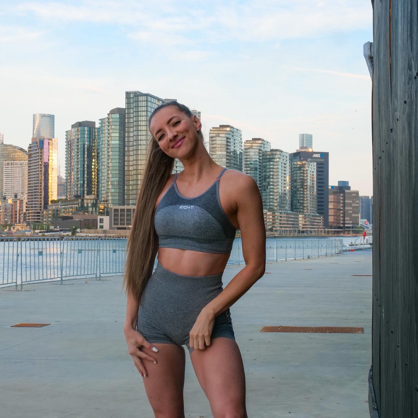 Any suggestions for upcoming Youtube workouts? What would you like to see? ☺️
Outfit: @echt_apparel
Wearing the Arise Key set in grey ❤️
Discount code: IVANA10
#echtapparel #echt #gymwear #activewear #workout #homeworkout #2022 #youtube #fashion #gymfashion #fitness #fitnessmotivation #training #musclebuilding #cardio #hiit #summer #gluteworkout #consistency #gymmotivation #getfitbyivana #teamwork #notadietbutalifestyle #healthylifestyle #ad