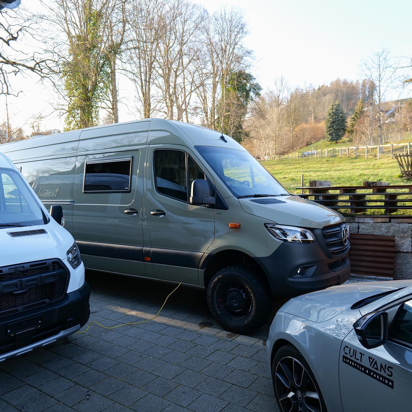 New project started!🤘🏼
Es wird wild!😳
Dieses „Monster“ wird vollumfänglich zum Reisemobil umgebaut. Selbstverständlich offroadtauglich😉
together with @busandmore ✌🏼
stay tuned!
#offroad #4x4 #mercedes #sprinter #camper #campervan #vansofswitzerland #van #vanlife #adventure #travel #camperlife #camperconversion