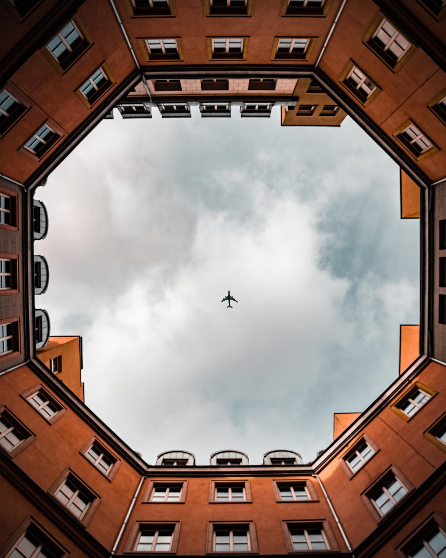 Well this plane doesn’t leave any chemtrails behind!
——————————————————————
#berlin #berlim #berlino #berlincity #deutschland #germany #city #cityscape #europe #berlinphotography #berlingram #officialfanofberlin #thatoweragain #berlinarchitecture #ig_deutschland #berlinbreeze #berlincity #berlinlove #germany_insta #deutschland_greatshots #europefocus #longexposure_shots #deutschland_greatshots #longexposure_shots #travel_drops_