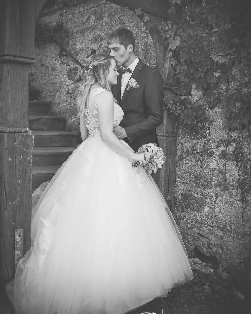 #mariabildhausen #rhönhochzeit #heywildweddings #dirtybootsandmessyhair #loveandwildhearts #vonbrautzubraut
#weddingelopement #shesaidyes #she_saidyes #verlobung #youngandwildstories #twosecretvows
#bohowedding #lookslikefilmweddings #heyheyhellomay #yourockphotographers #bridetobe
#bridesmaids #muchlove_ig #junebugweddings #adventurouswedding #destinationwedding
#destinationweddingphotographers #theknot #weddingphotographer #belovedstories
#elopmentlove #thewanderscommunity