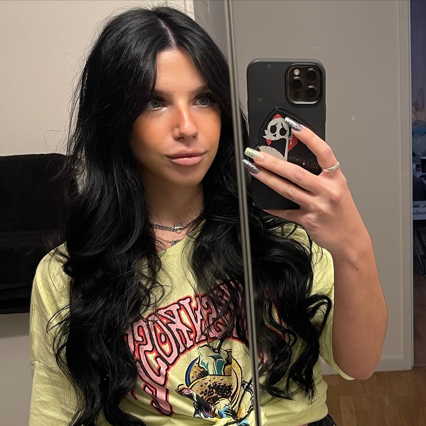 Love it when clients send me pics! 25 inch tape in extensions add some spice to your night❤️#hairextensionsnyc , #tapeinextensions, #tapeinhairextensions, #newyorkhairextensions, #customhairextensions, #halohairextensions, #handtiedhairextensions,
