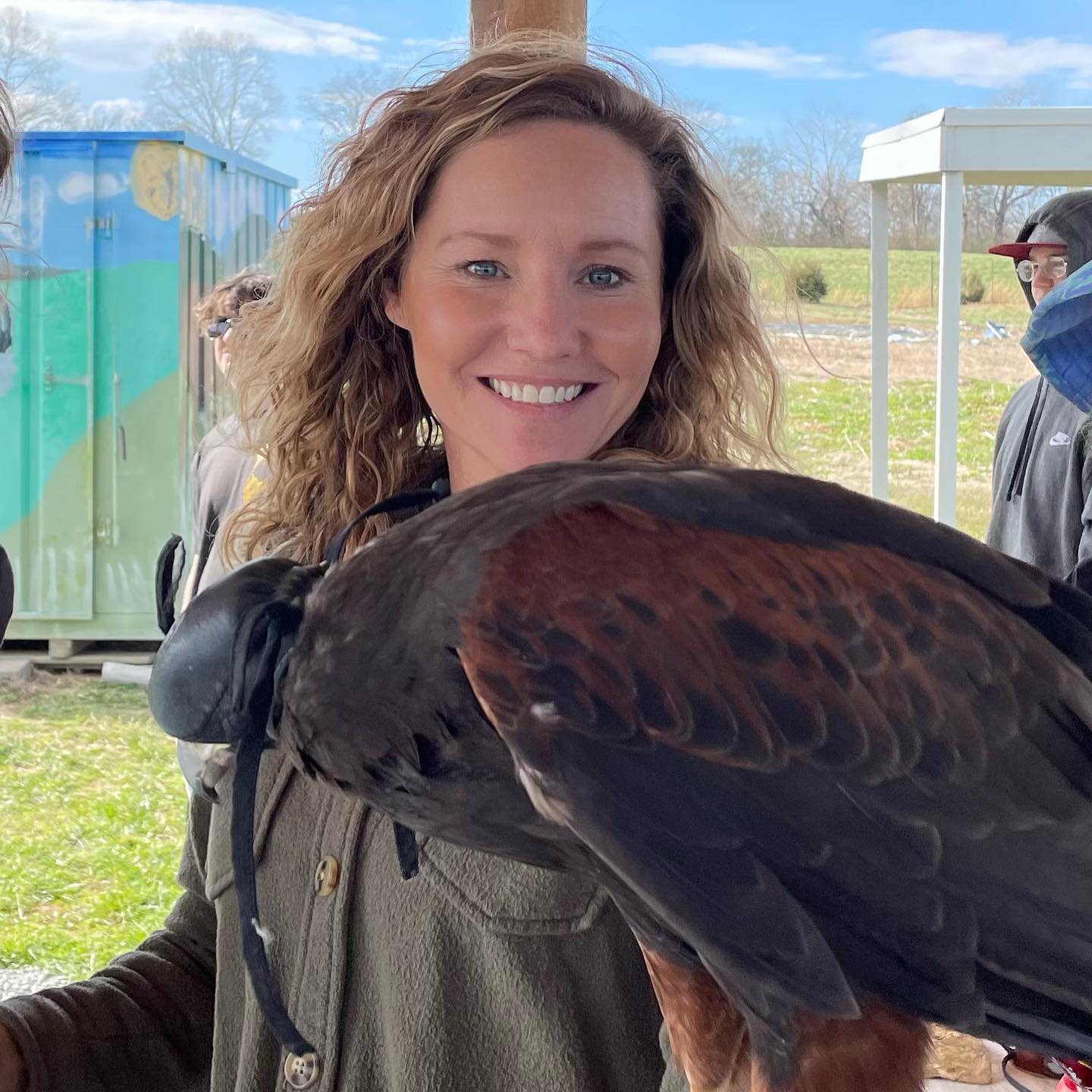 I faced a fear today.
If you know me at all, you know I have a pretty big bird phobia. 😱
I think they are beautiful to look at… from a distance! But for some reason, birds are really drawn to me, and don’t care about staying out of my personal space “bubble”! It’s been that way my whole life. Wild birds just swoop at me. 🤷🏼♀️
Today, my friend, Jessica, invited me to a falconry demo. It was fascinating and terrifying. I was able to hold a hawk, and “catch” a falcon.
The first time he released the falcon to fly to the kid with the glove on and the meat she was supposed to eat… she flew to me!!! 🥺 I couldn’t handle it… as you can see in the video that shows the ground! 😂 But I got myself together and successfully “caught” her when I actually had the glove on and it was my turn!!
I feel quite accomplished. 💁🏼♀️ (Thanks for helping me step out of my comfort zone, Jess and @turnbullcreekfalconry! 🙏🏼😊)