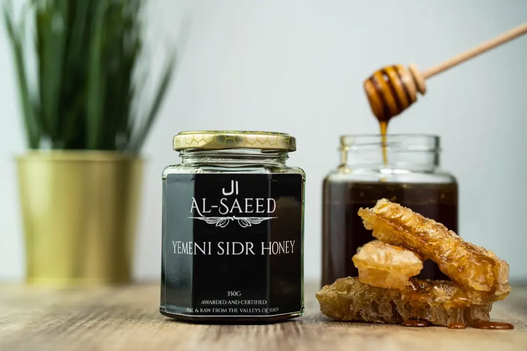 This Ramadan. Gift the Gift Of Honey š
.
.
.
.
.
.
.
.
.
.
.
.
#alsaeedco #forestoud #oudh #honey #yemenisidrhoney #sidrhoney #sunnah #eid #ramadan #yemen #hadramout #tarim #sumar #sumarhoney #yemenihoney #pure #skin #onlineshopping #sale #giftset #honeygiftset #honeyset #ramadangift #eidgift
