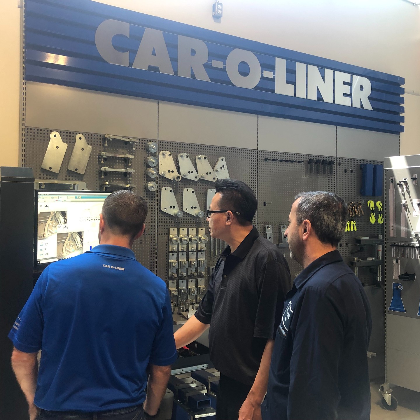 Flat Line is offering a Computerized, Measuring training on the Car-O-Liner Vision 2 X3 at our Training Facility in Richmond Hill.
Call for pricing and availability!! WEDNESDAY, MARCH 23, 2022
Complete the course and receive I-Car Academy Points and your certificate to help you achieve that OEM certification.