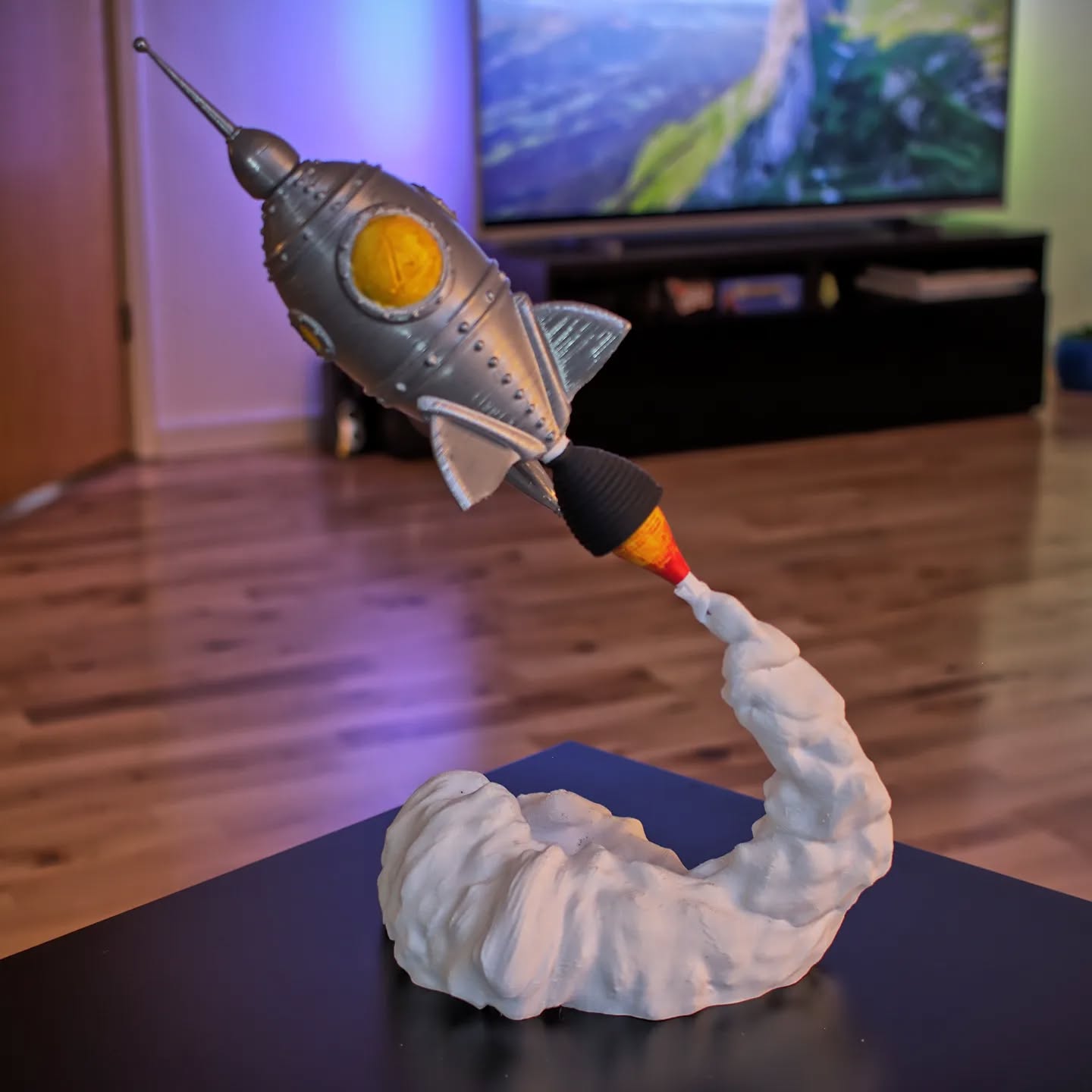 Going 🚀 to Mars?
This Model Spaceship shows itself frozen in time right after take-off. An amazing decoration for a space enthusiasts living room, right? 🙃
3d printed & painted by @3beeprinting
Model credits to @gcreate3d
#spaceship #goingtomars #rocket #spacetravel #artdecor