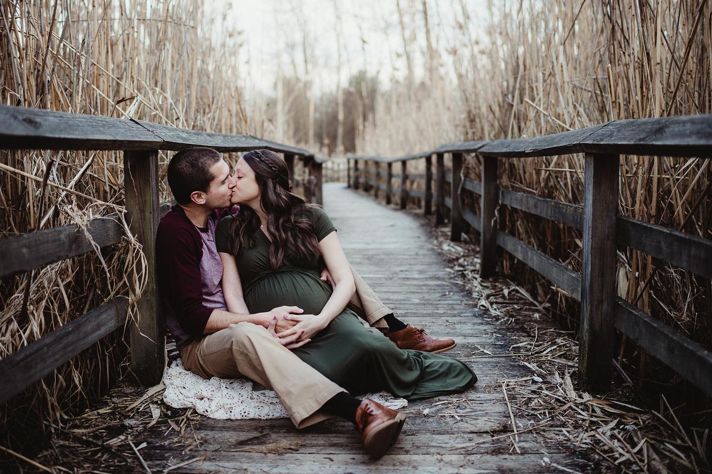 In love with these two! They are going to make such amazing parents ❤️ #maternitysession #love #rochesternyphotographer #lifestylephotography
