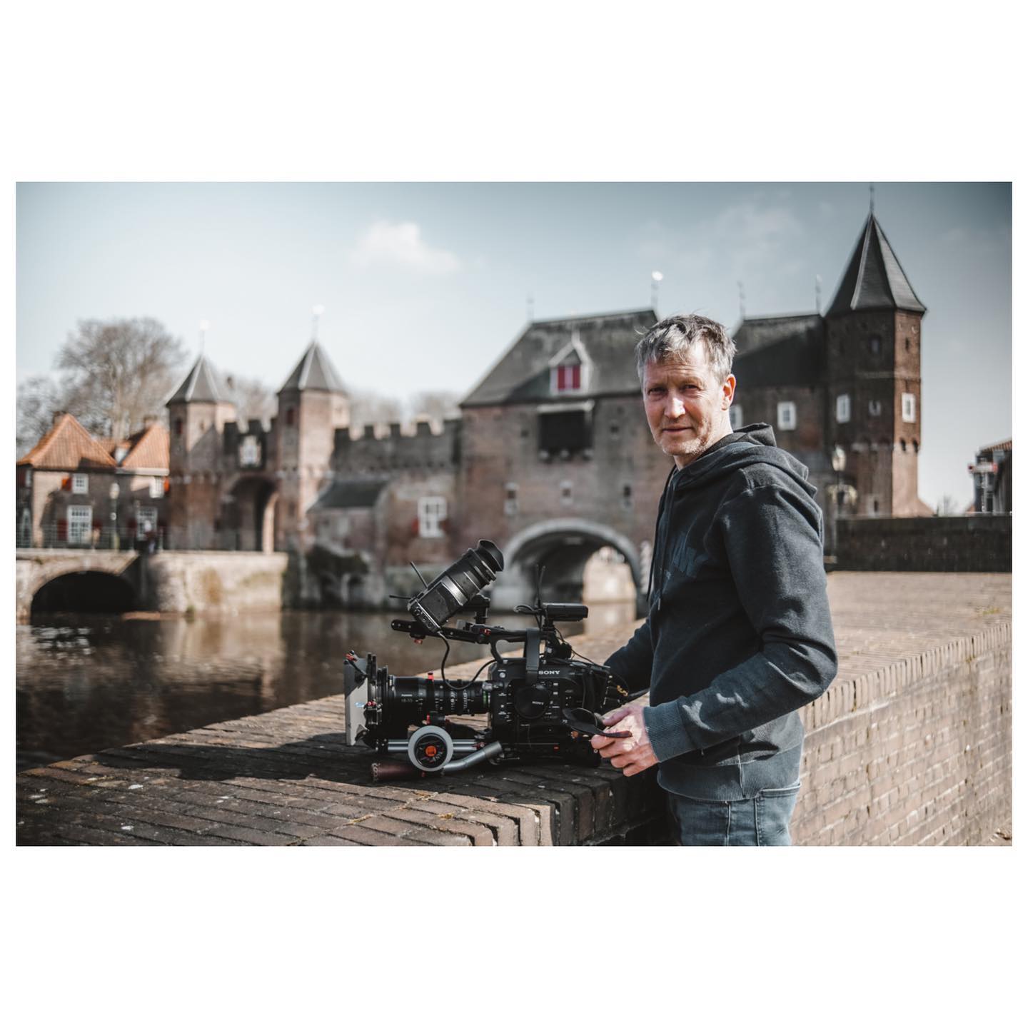 @jaccodenhartogh shooting in his home town #videoproduction #sonyfs7 #filmfactory #amersfoort #koppelpoort