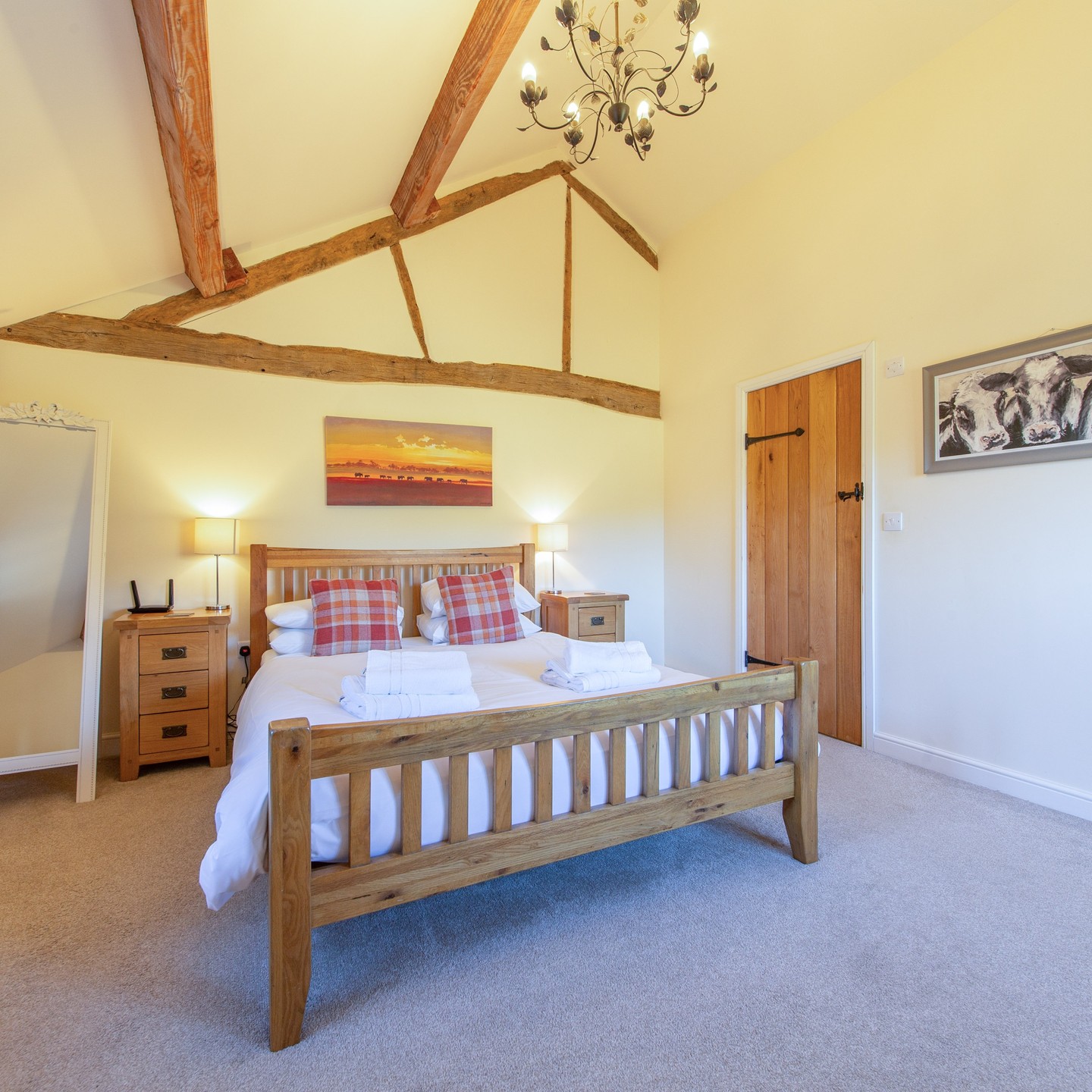 "There's how many bedrooms??"
7, yes you read that right...between The Stables and The Annexe there are 7 comfortable and spacious bedrooms which altogether can sleep up to 16 guests.
We've recently had guests celebrating a range of occasions from Hen Parties to Birthdays to Family Reunions and so many have commented on how spacious yet cosy the bedrooms are.
#holidaycottage #spacious #luxury #luxuryholidaycottages #henpartyhouse #familyholiday #familygetaway #birthdaygetaway