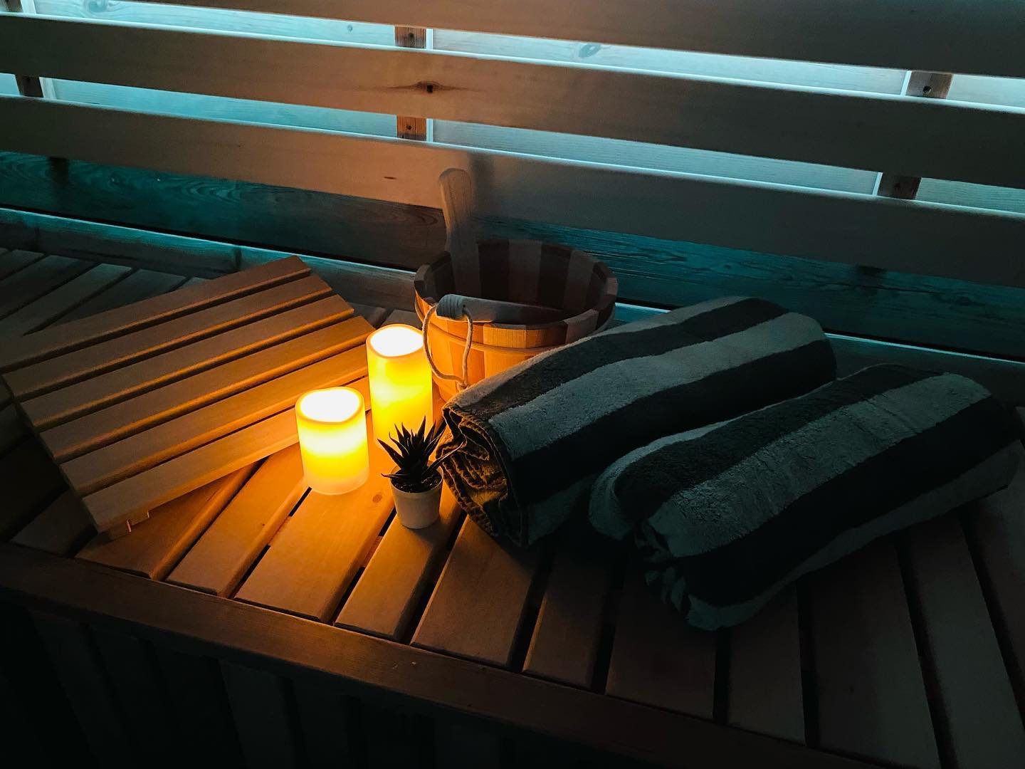 #mobilesauna #mobilefasssauna #cosyspa #relax #timetorest #sauna #saunatime #saunamieten #fasssauna #saunafass #outdoorsauna #wellness #homespa #spa #fasssaunamieten #Entspannung #Kempen #Aldekerk #Krefeld #Moers #Tönisberg #StHubert #Wachtendonk #NeukirchenVluyn #mobilespa