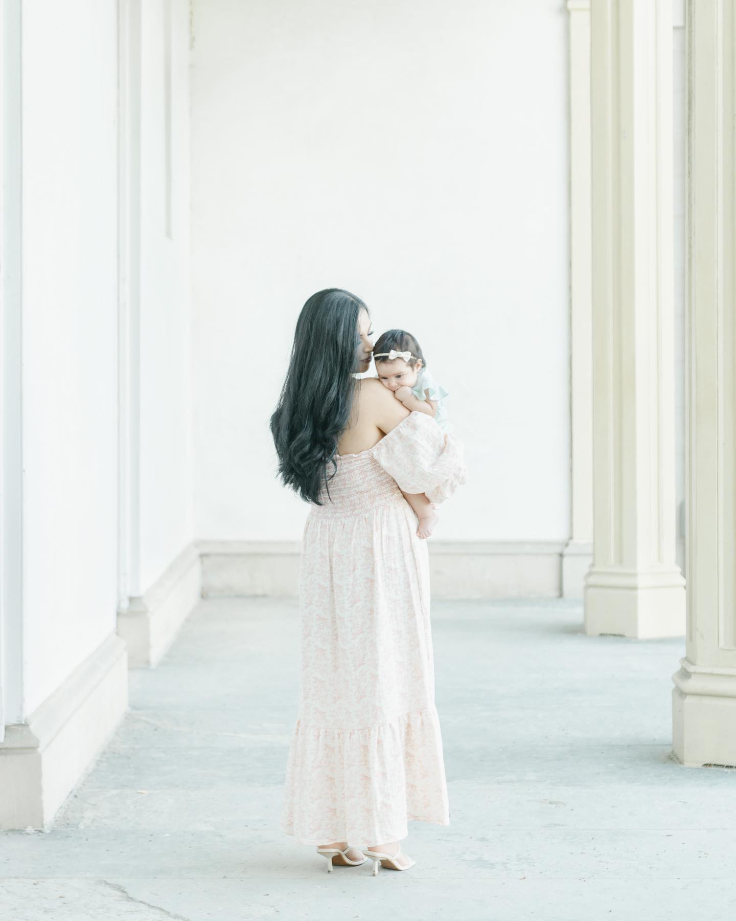 🤍 Motherhood Special 🤍 A perfect gift for Mother’s Day!
20 minute sessions / $375 / May 28th at Scotsdale Farm
I’m so excited to be offering these beautiful sessions to celebrate motherhood! Whether they be mommy & me, maternity, family, or even a portrait session for mum, it’s totally up to you!
Each session will include:
- a full set of edited images from your session
- a wardrobe styling guide
- AND a gallery wall print assortment to display your special moments (two 8x10s, one 6x6, and three 5x7s)!
BONUS: receive up to $50 off your booking by following these steps:
To receive $25 off your booking:
1) Follow @megmateraphotography
2) Tag friends in the comments - multiple tags encouraged!
3) Share this post in your stories and tag @megmateraphotography
Refer a friend to receive an ADDITIONAL $25 off your booking!*
*Participants will be reimbursed if booking is secured prior to steps being followed/referred friend secures their booking.
Spaces are limited - contact me to book your spot!
🤍
.
.
.
.
.
.
.
#motherhoodphotography #motherhood #motherhoodspecial #photographyspecial #mothersday #minisessions #mommyandme #maternity #maternityphotography #familyphotography #newbornphotography #torontomoms #gtamoms #torontofamilyphotography #torontofamilyphotographer #torontonewbornphotographer #torontomaternityphotographer #torontoportraitphotographer #torontoeventphotographer #torontophotographer #gtaphotographer #lightroompresets #refinedco #refinedpresets #themotherhoodanthology #familyinspo #naturallight #naturallightphotography #lightandairy #megmateraphotos