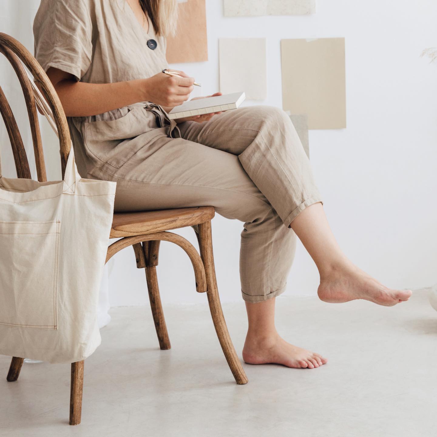 Thursday Mood ✏️ Feeling very productive today! Just in time for the long weekend.
⠀⠀⠀⠀⠀⠀⠀⠀⠀
-
⠀⠀⠀⠀⠀⠀⠀⠀⠀
#graphicdesignmelbourne #brandreveal #melbournegraphicdesign #melbournegraphicdesigner #melbournebrand #brandstyling #brandlove #thecreativegrid #brandingrefresh #bespokebranding #smallbusinessbranding #modernlogo #branddesign #brandidentity #femininebranding #brandingideas