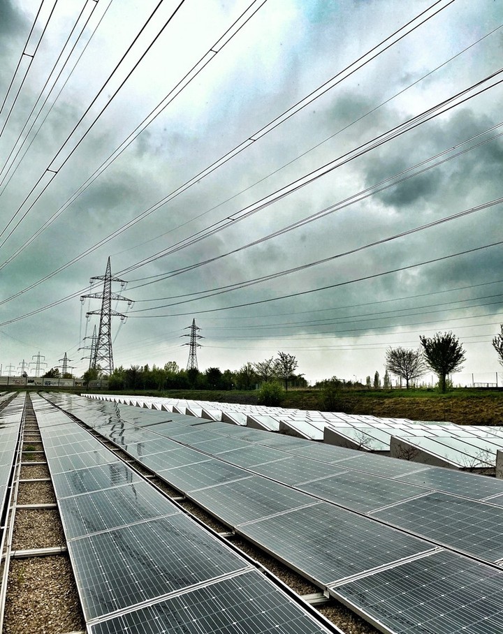 Nachhaltig? Nachhaltig! Nicht (nur) in Zukunft, sondern jetzt! - #Lehrlinge von @asfinag.at, @greinerag / @greiner_ausbildungszentrum, @nespresso.at und @salzburg_ag sammeln Eindrücke in ihrer Arbeitsumgebung. Ihr kritisches Auge: die Kamera ihres Smartphones. - Ausgewählte Bilder findest du unter #futurebfly.
Was fällt dir dazu ein? Schreib’ deine uns deine Gedanken in die Kommentare!
Sustainable? Sustainable! Not (only) in the future, but now! - #Apprentices from @asfinag.at, @greinerag / @greiner_ausbildungszentrum, @nespresso.at and @salzburg_ag collect impressions in their working environment. Their critical eye: the camera of their smartphone. - Please find selected pictures under #futurebfly.
What comes to your mind? Add your thoughts in the comments!
#smartphonephotography #smartphonephoto #smartphonepicsart #smartphonepics #smartphonefotografie #smartphoneart #sustainability #circulareconomy #austria #futurebfly #22bfly #ceosforfuture
Ein Projekt von @ceosforfuture und #22butterfly. | A project of @ceosforfuture and #22butterfly.