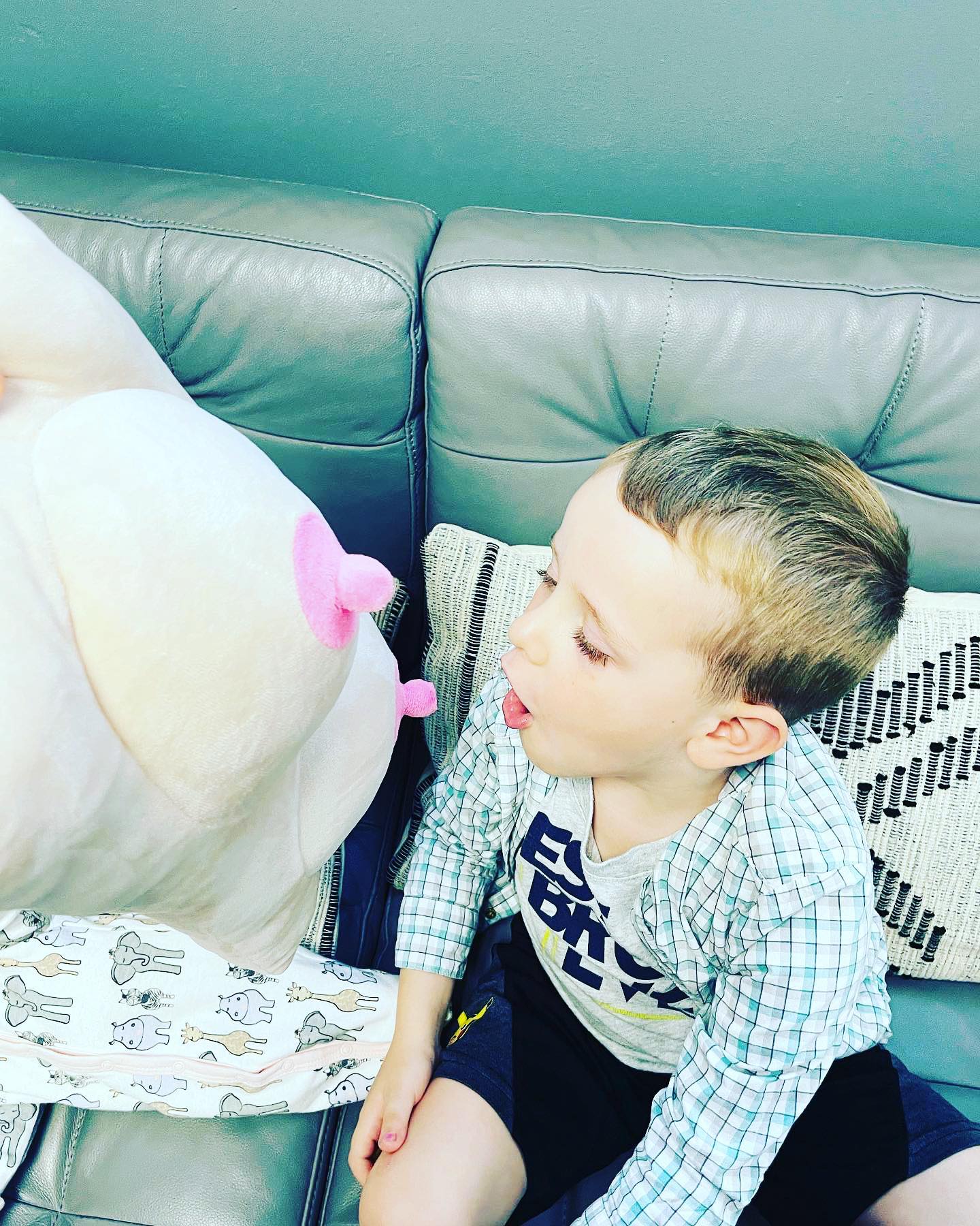 When older sibling tags along to your baby brothers appointment… 🤣🧡🤣