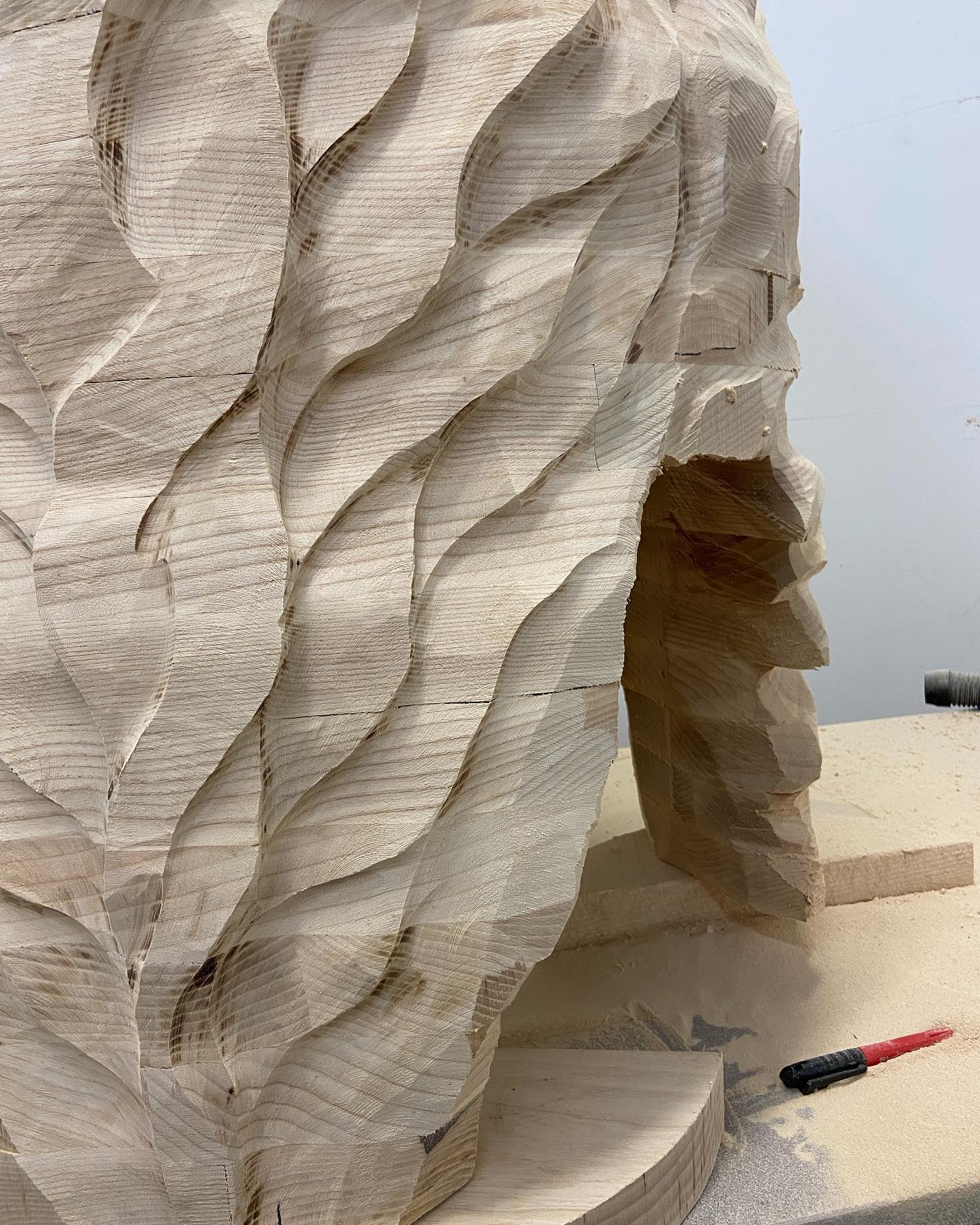 Work in progress .
.
.
.
.
.
.
#art #sculpture #design #powercarving #arbortech #stihl #chainsaw #interiordesign #furnituredesign #cbus #columbus #ohio #columbusohio #sculpture #coffeetable #onlyincbus #arbortechie