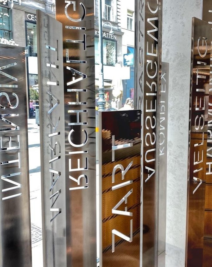 Nachhaltig? Nachhaltig! Nicht (nur) in Zukunft, sondern jetzt! - #Lehrlinge von @asfinag.at, @greinerag / @greiner_ausbildungszentrum, @nespresso.at und @salzburg_ag sammeln Eindrücke in ihrer Arbeitsumgebung. Ihr kritisches Auge: die Kamera ihres Smartphones. - Ausgewählte Bilder findest du unter #futurebfly.
Was fällt dir dazu ein? Schreib’ deine uns deine Gedanken in die Kommentare!
Sustainable? Sustainable! Not (only) in the future, but now! - #Apprentices from @asfinag.at, @greinerag / @greiner_ausbildungszentrum, @nespresso.at and @salzburg_ag collect impressions in their working environment. Their critical eye: the camera of their smartphone. - Please find selected pictures under #futurebfly.
What comes to your mind? Add your thoughts in the comments!
#smartphonephotography #smartphonephoto #smartphonepicsart #smartphonepics #smartphonefotografie #smartphoneart #sustainability #circulareconomy #austria #futurebfly #22bfly #ceosforfuture
Ein Projekt von @ceosforfuture und #22butterfly. | A project of @ceosforfuture and #22butterfly.