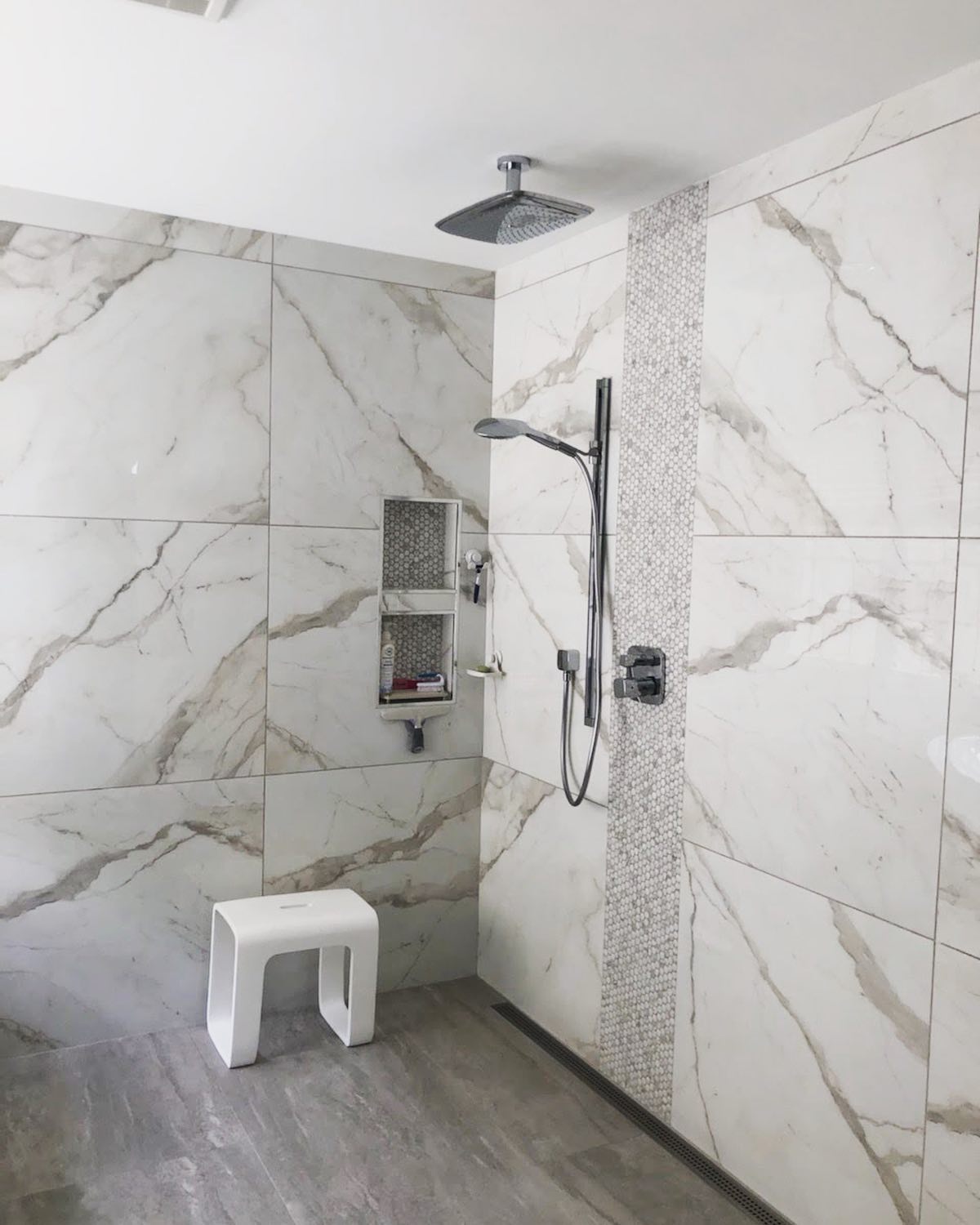 Bathroom Remodeling.
Call us for a free estimate!