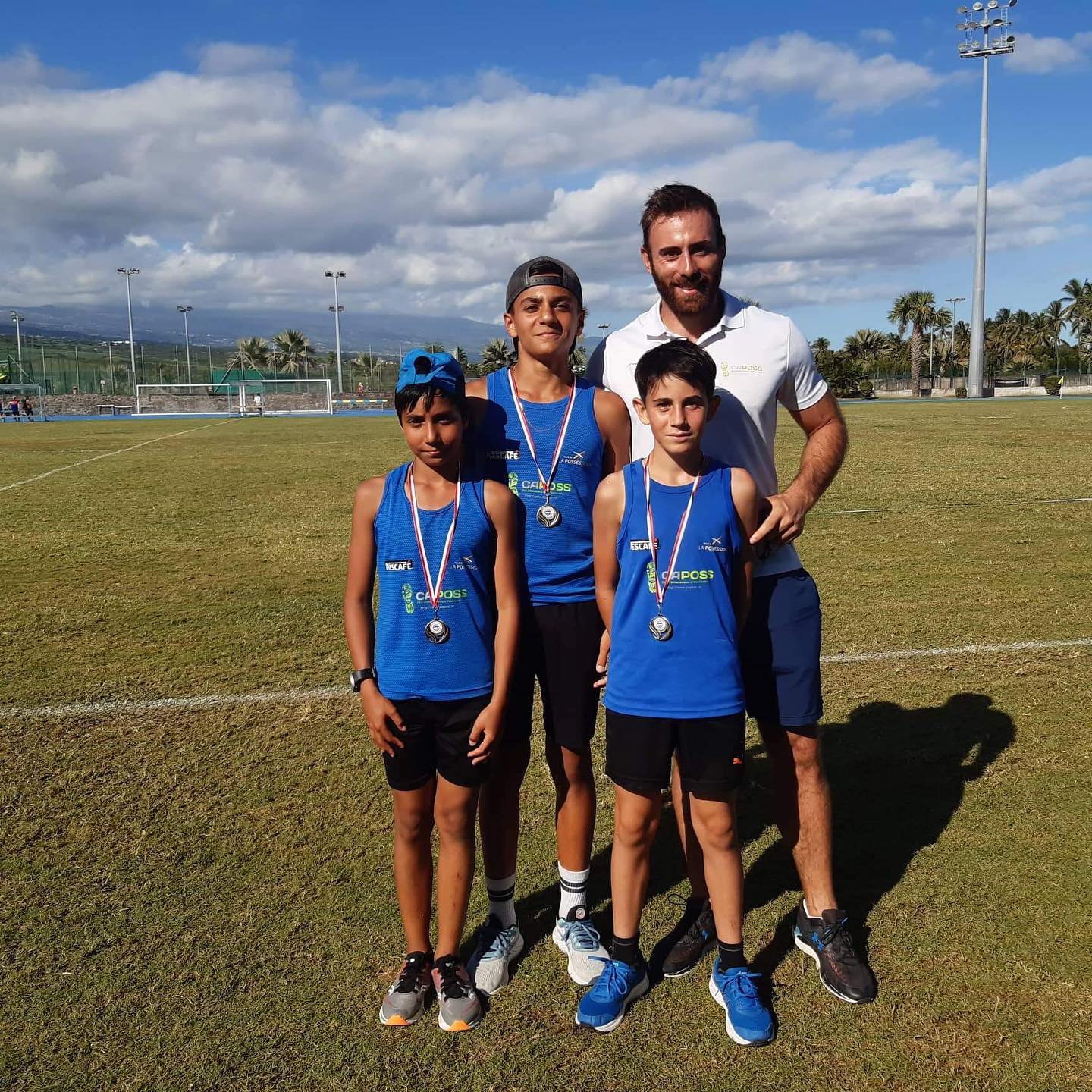 Un triplé pour les benjamins aux régionaux d’épreuves combinées 👍🏻
De nouveaux records et 6 médailles ramenés par le Caposs
#regionaux #974 #ec #epreuvescombinees #sport #athletisme #trackabdfield #iledelareunion #ileintense #reunionisland #etangsalé #ffa