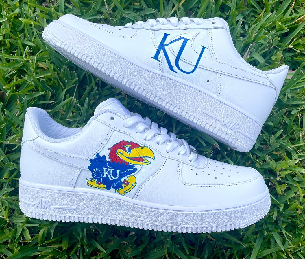 KU customs💙 #customs #customsneakers #nike #nikeairforce1 #af1 #kansasuniversity #ku #college #collegecustom