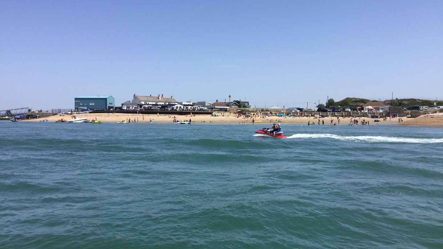 With half term and (supposed!) sunny weather rapidly approaching next week we wanted to remind you of our key safety messages when spending time on the water!🌞
Always check the weather forecast and tide times before you set out
- Don't forget those lifejackets (and highly recommended for the dogs too if they're sailing/paddling with you)🐕
- Always carry a means of calling and signalling for help i.e. VHF radio or mobile phone📟📱
- Please make sure the vessel is travelling at a speed appropriate to the weather conditions, operating environment and relevant speed limits🛑💨
Do pop into the office and speak to a member of the team if you have any questions. Happy sailing!⛵
#LangstoneHarbour #LangstonePatrol #Sailing #Paddleboarding #SUP #RNLI #FloatToLive #RespectTheWater #Beach #HalfTerm #Summer
