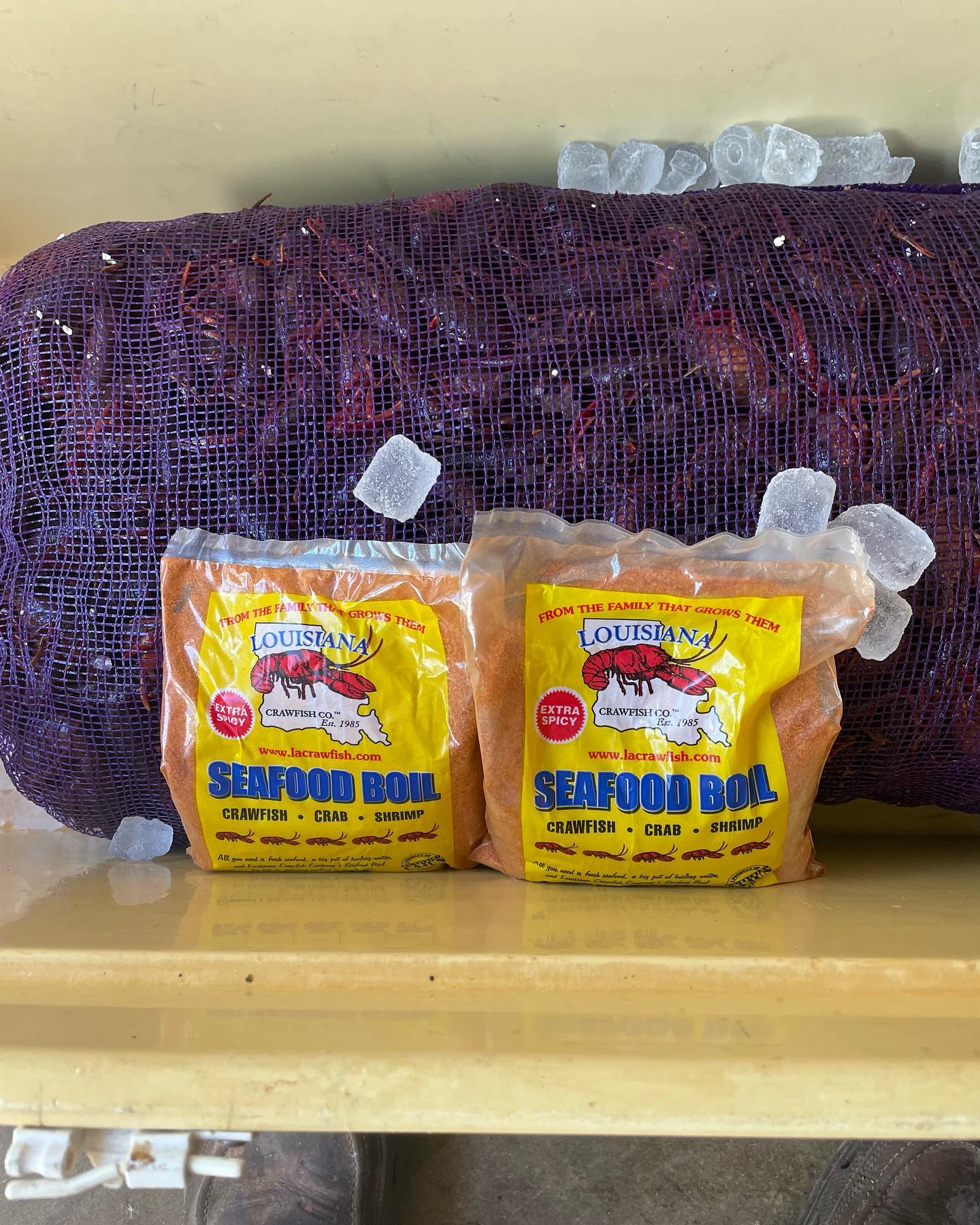 Party guests have arrived, thanks @lacrawfishco