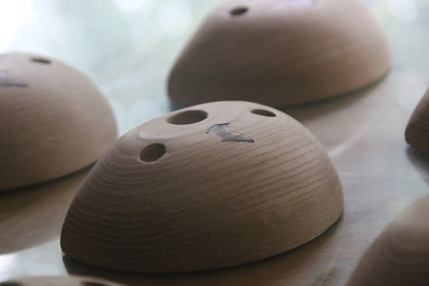 A set of slopers heading out this week, in oak. Nice and chunky these! Will be challenging on a 40° board, but sure to improve open hand strength.
#strongholds #woodenclimbingholds #climbing #trainingforbouldering #trainingforclimbing #bouldering #woodenholds