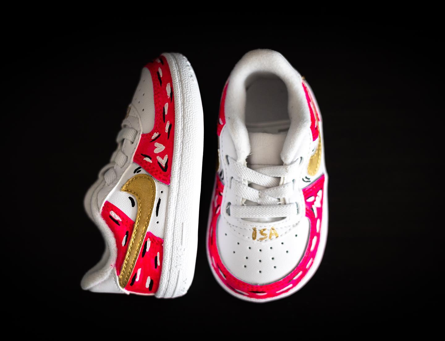 Our shoes are also available in child and baby sizes. ๐๐ผ