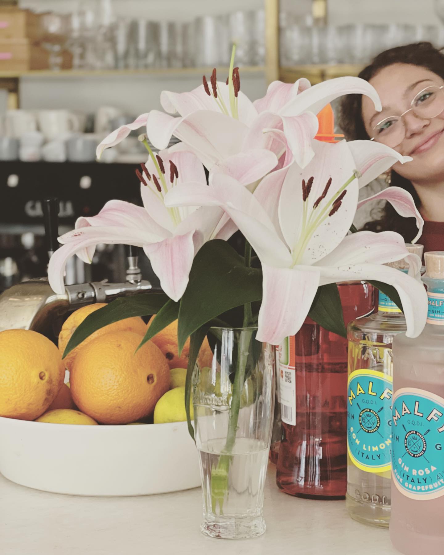 Huhu 🤣
.
.
.
.
.
#mädchenitaliener #flowerlove #lilies #tresen #alteschönhauser #italianfood #italianrestaurant #crewlove #mitterestaurant