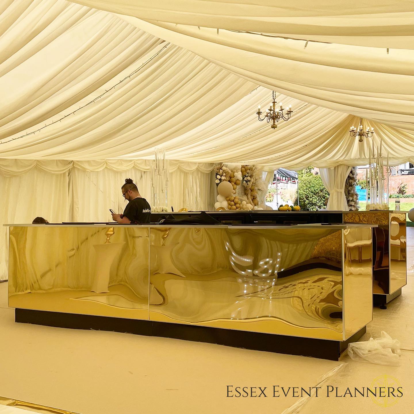 Check out this amazing build we carried out in the โค๏ธ of #Essex
โ
9x24m Marquee - Ivory Linings, Chandeliers, Champagne Carpet, Timber Frame Flooring, LED Fairy Lights, Stage Unit, Round Tables.
โ
Custom gold mirror bar - X6 Bar Staff, Fridges, Freezers, Alcohol Package.
We would like to thank our third party vendors for all the help alongside to achieve an amazing job!
For enquiries please fill@out an online form www.essexeventplanners.co.uk