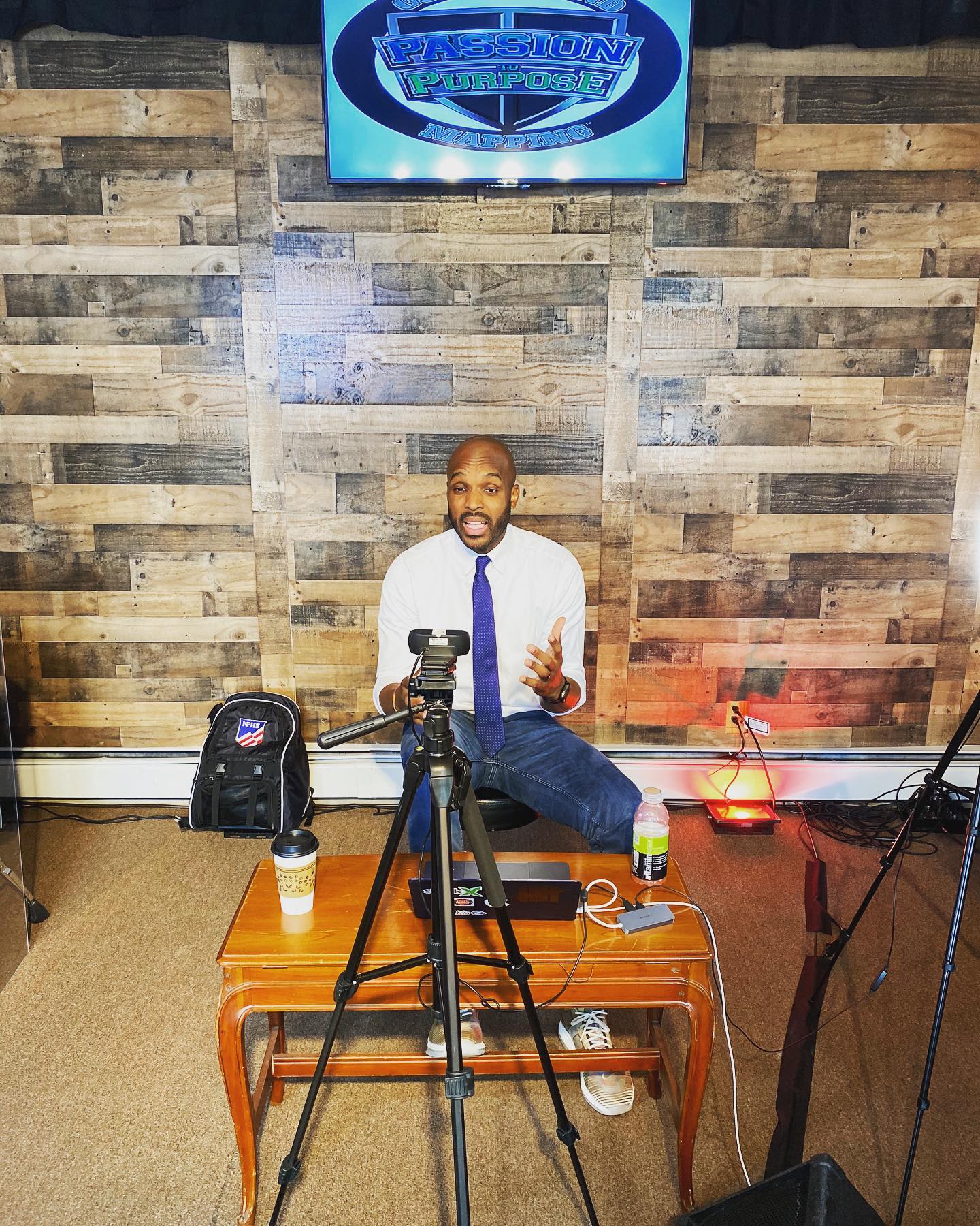 Passion to Purpose ™️
Work hard in silence, let your success be the noise!
Let's go... @gotdreamswhatsyourplan
#passiontopurpose #life #leadership #success #leadershiptraits #leadershipmindset #omaripearson #p2p #reflections #instagood #goalsetting #dreamsvsfears #gotdreamswhatsyourplan #askinnykidfrommaywoodilwithadream #lifelessons #dreambigger #workinsilence #summergrind