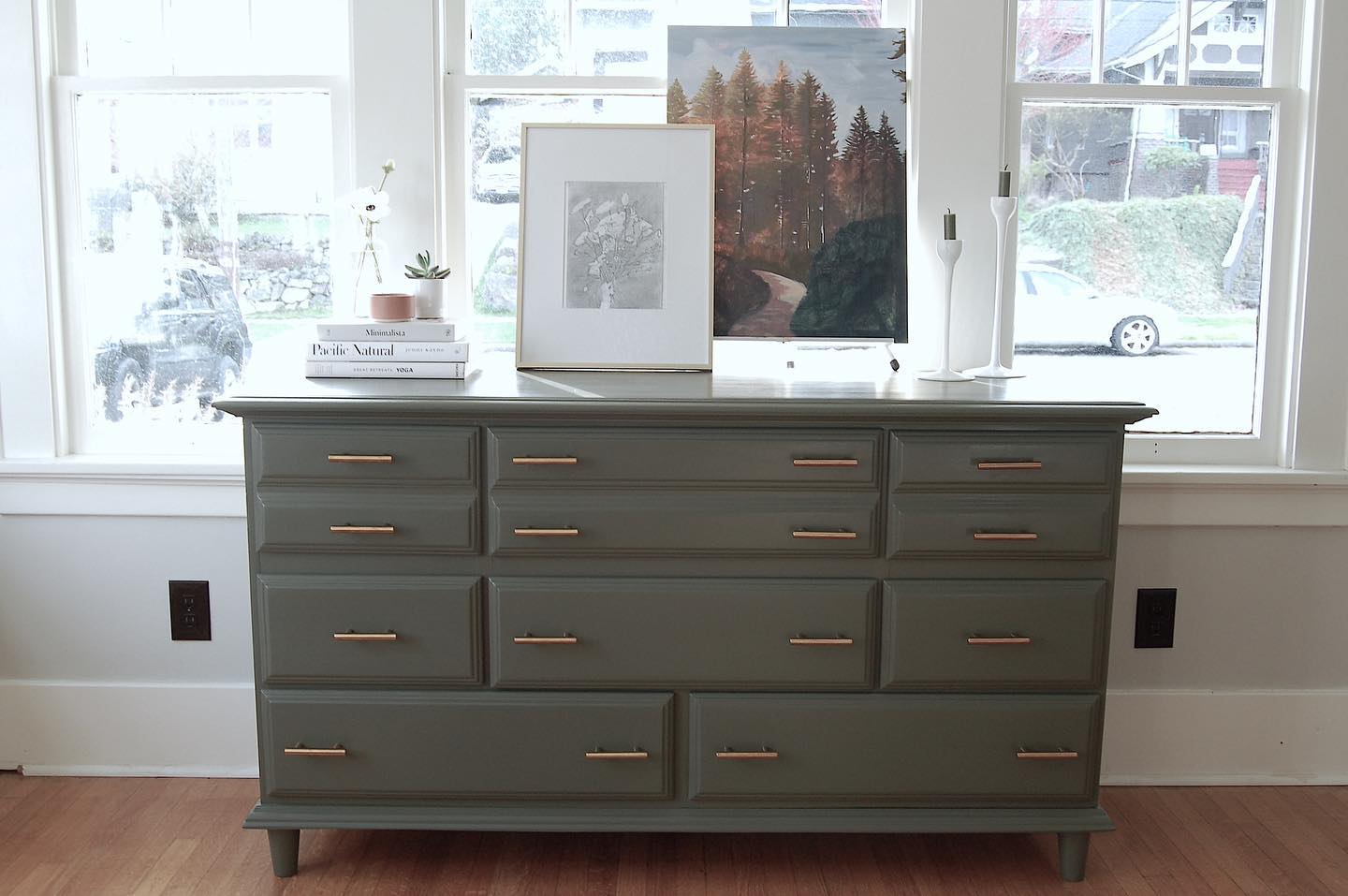 SOLD Modern and simple, painted BM’s Dark Olive with brass hardware. 💕 swipe for the before