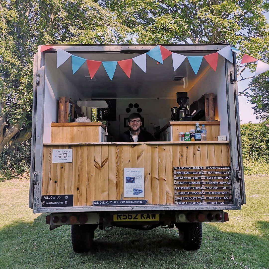 We've got the bunting out @nts_newhailes estate in Musselburgh for their family and food weekend. Come find us until 4pm today and 10 till 4pm tomorrow!
#scotland #jubilee #jubilee #diamondjubilee #coffee #landroverdefender #landrover #edinburgh